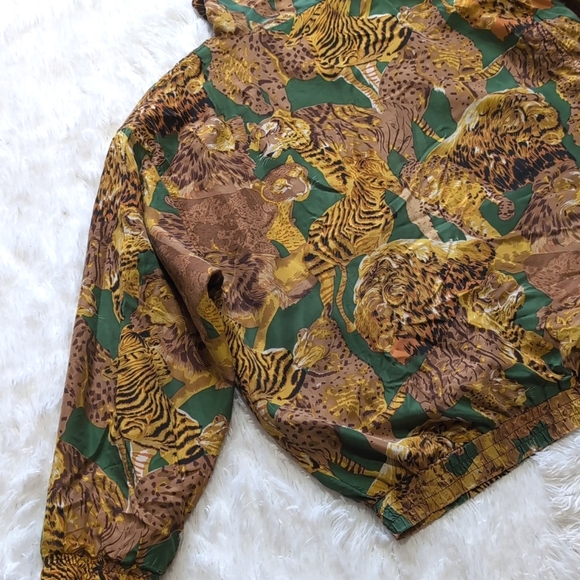 🔴LOWEST! Vintage 100% Silk Lion, Tiger, & Leopard Big Cat Print Bomber Jacket - Picture 7 of 14